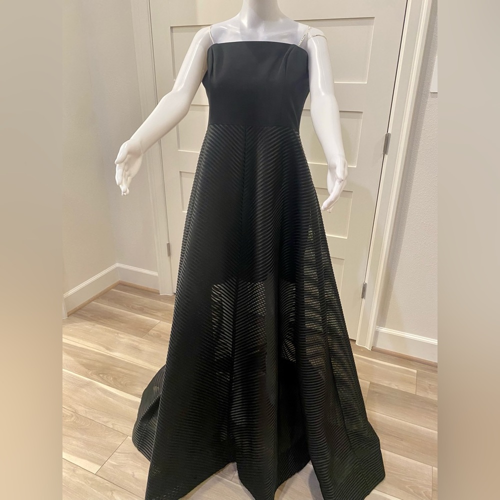 Halston Black Ball Gown
Strapless, Size 12 (Fits like an 8 or 10)
New